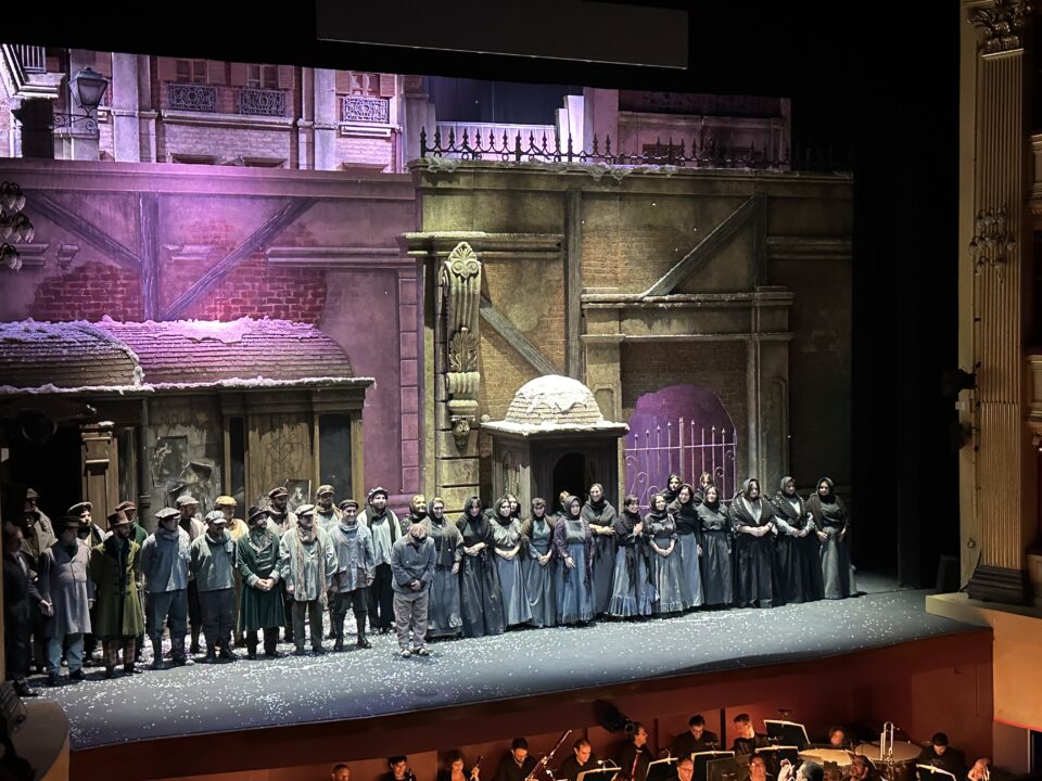 La Bohème de Giacomo Puccini en el Teatro Solís: Experiencia Inolvidable de Ópera en Montevideo